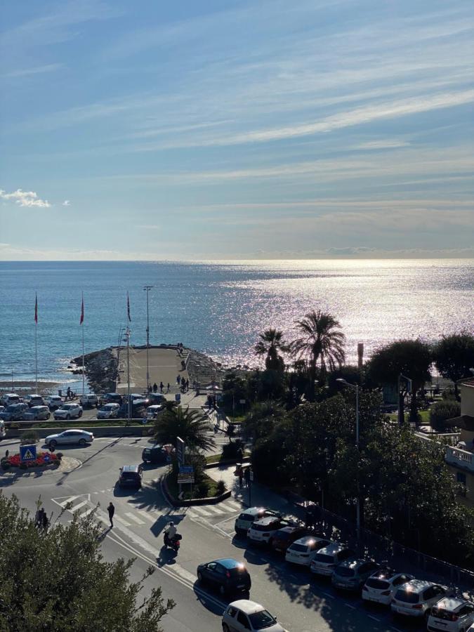 Casa Al Mare Appartement Varazze Buitenkant foto