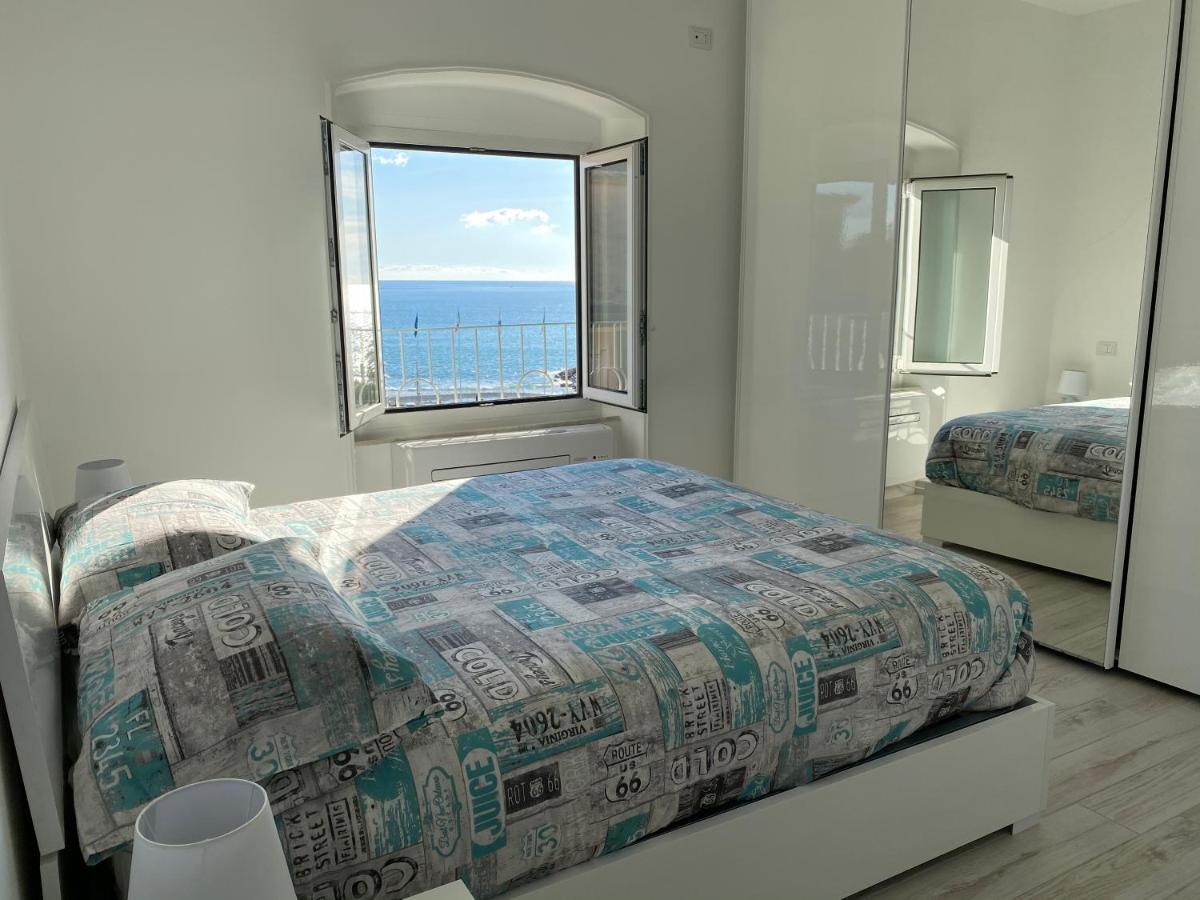 Casa Al Mare Appartement Varazze Buitenkant foto