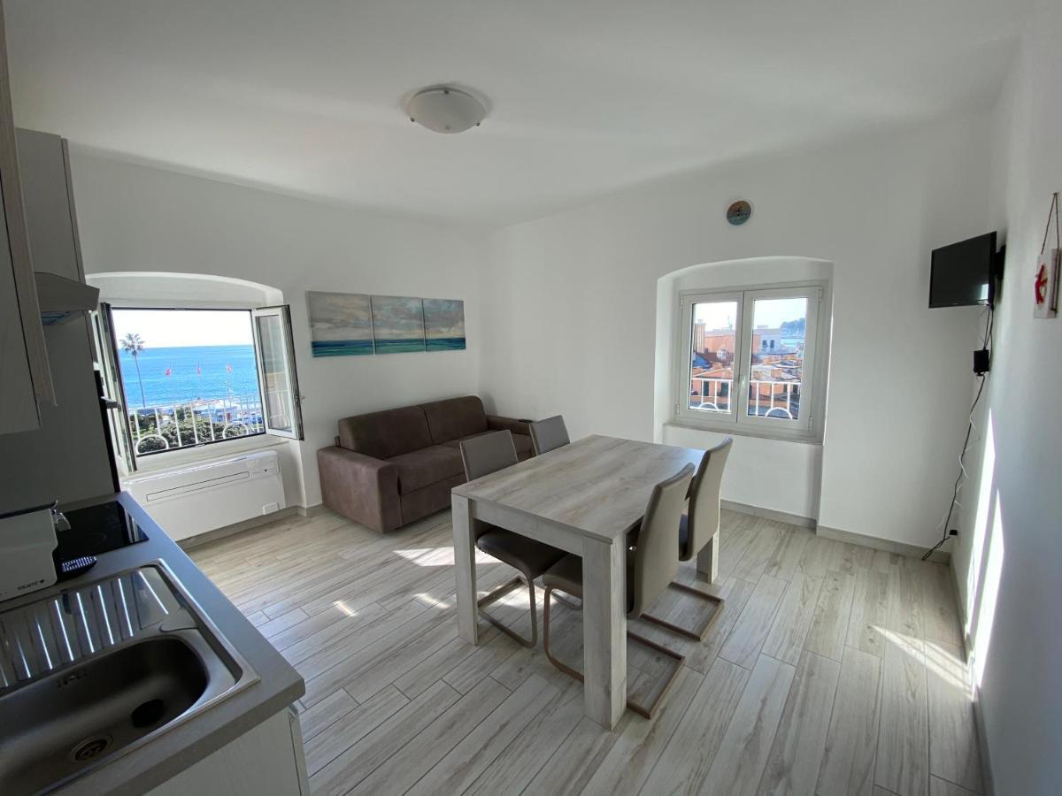 Casa Al Mare Appartement Varazze Buitenkant foto